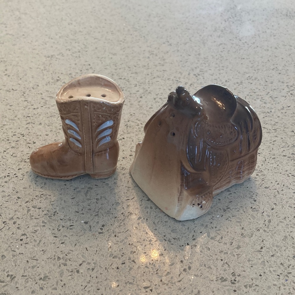 🌻3 for $20🌻 Cowboy Boot & Saddle Salt and Pepper Shaker Set